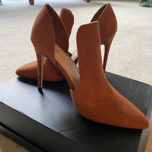 Anne Michelle cutout heels